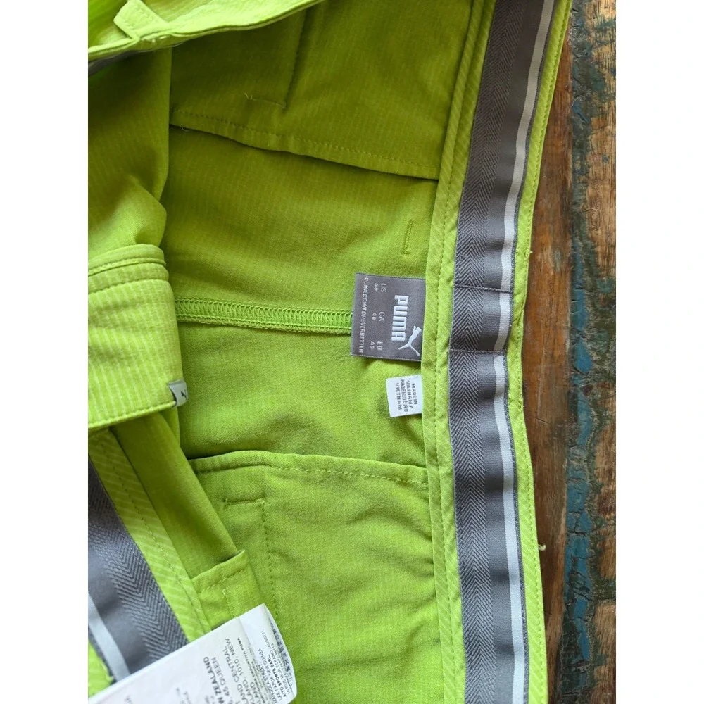 Mens size 40 puma golf shorts bright green